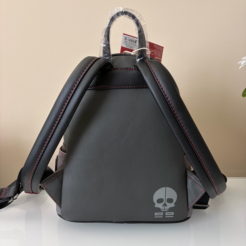 Loungefly Star Wars Bad Batch Hunter Helmet Mini Backpack Convention Exclusive - Picture 3 of 14